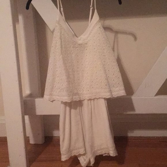 Heartloom Hallie Romper - Picture 2 of 3